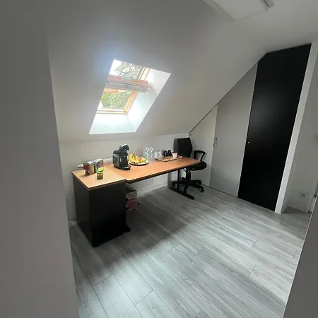 Avec Salle De Bain Circuit 24 Du Mans Privatunterkunft